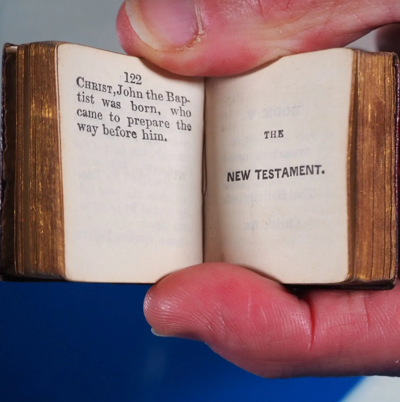 Bible in Miniature or a Concise History of both Testaments. >>MINIATURE BOOK/THUMB BIBLE<< Publication Date: 1845 Condition: Very Good