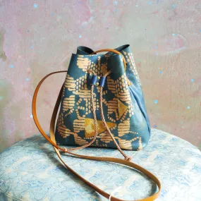 Bucket Bag 02. indigo leather shoulder bag