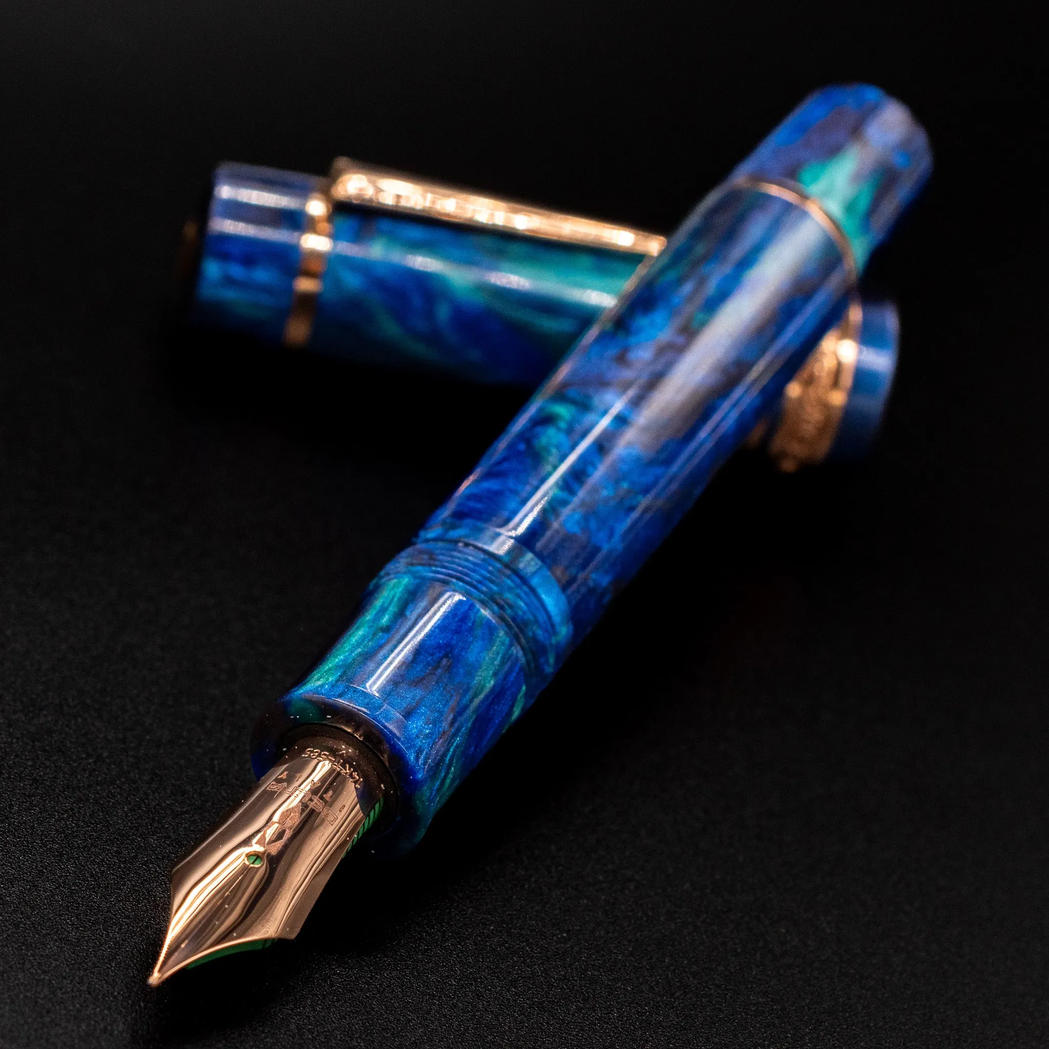 Delta DV Original Oversize Fountain Pen - Riviera Blue & Rose Gold