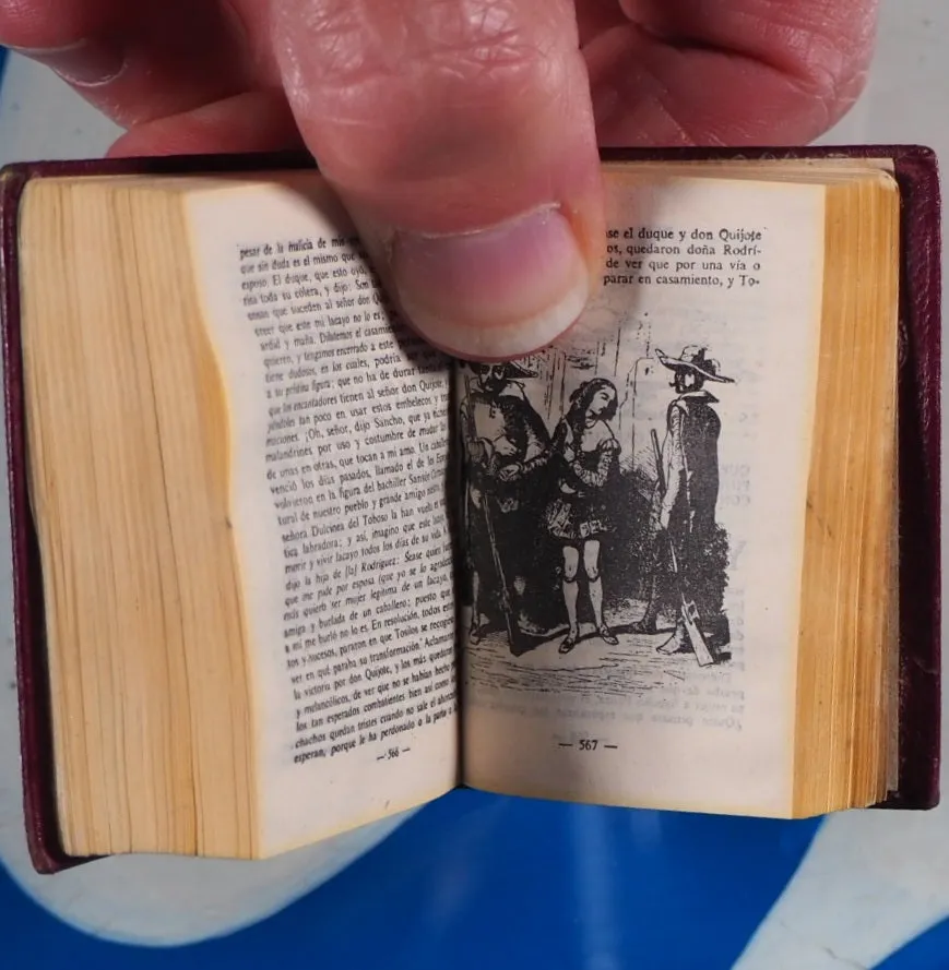 El Ingenioso Hidalgo Don Quijote de la Mancha >>MINIATURE BOOKS IN SLIPCASE<< Cervantes Saavedra, Miguel de [1547-1616]. Publication Date: 1952 Condition: Very Good