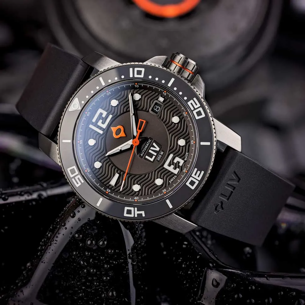 GX-Diver's 41mm Crater Gray