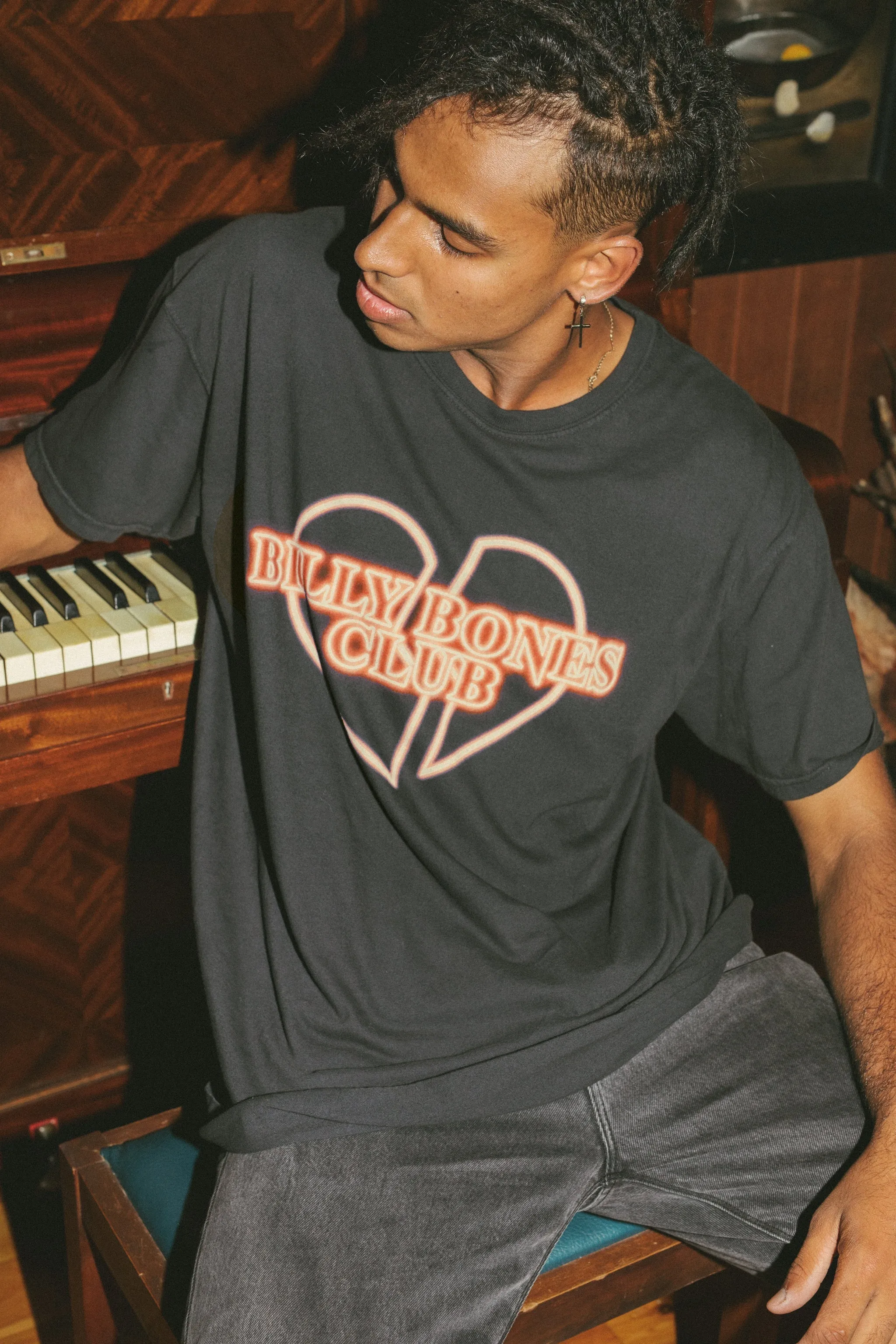 Heartbreaker Neon Tee - Vintage Black