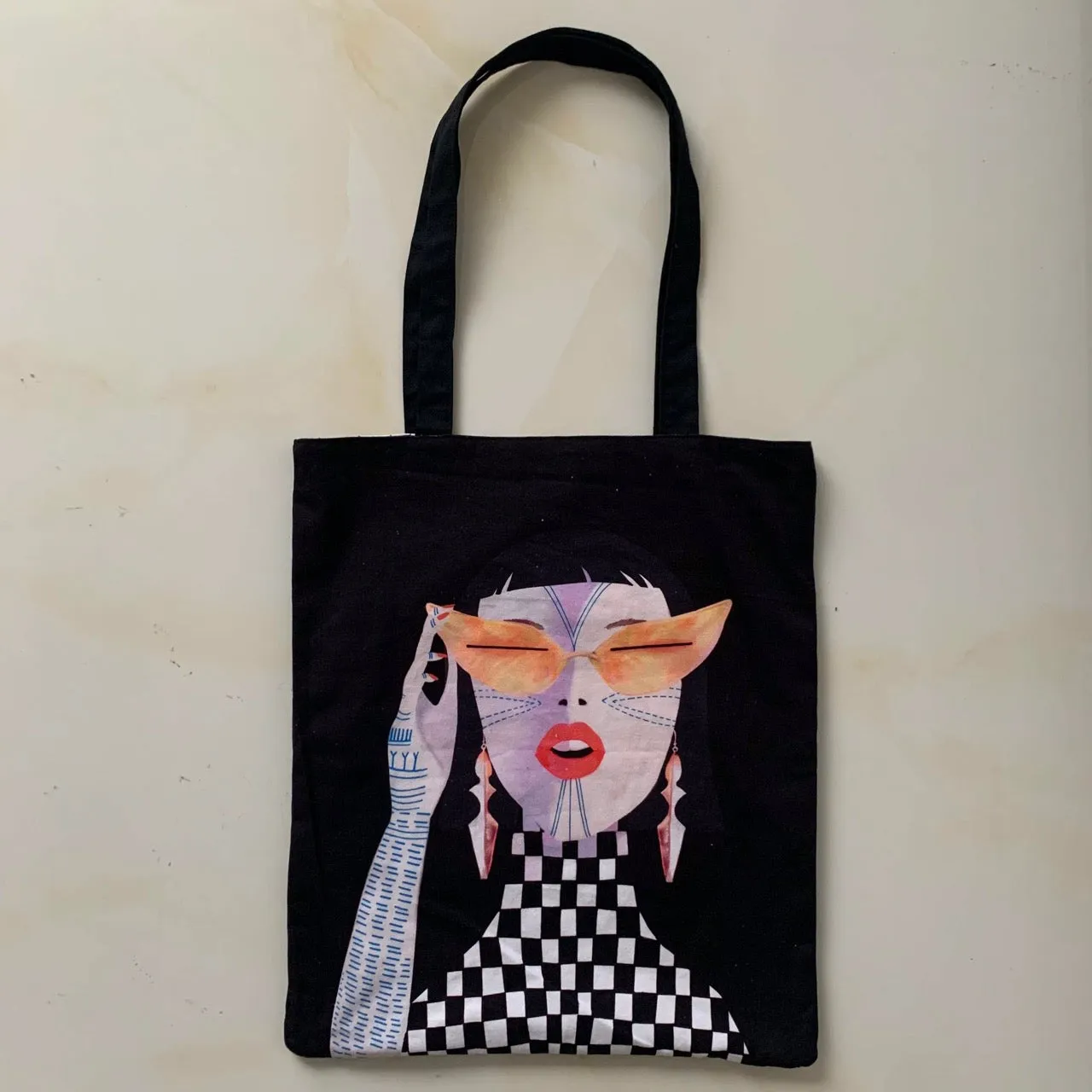 InukChic® Tote Bag - Tunniit Lady