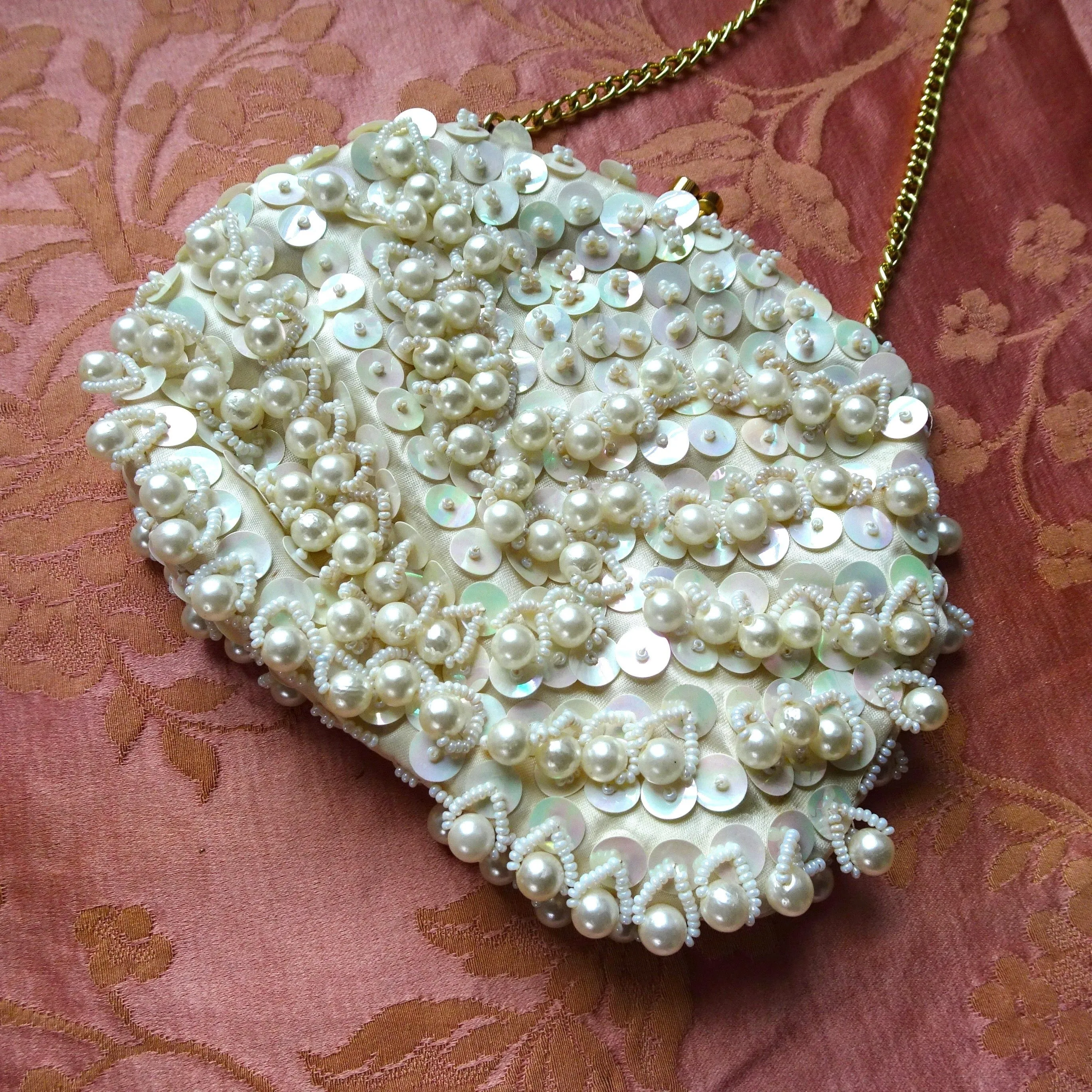 LOVELY Vintage Beaded Evening Hand Bag Purse, Beaded Iridescent Sequins and Lustrous Pearls, Bridal Clutch or Bag,Collectible Purses