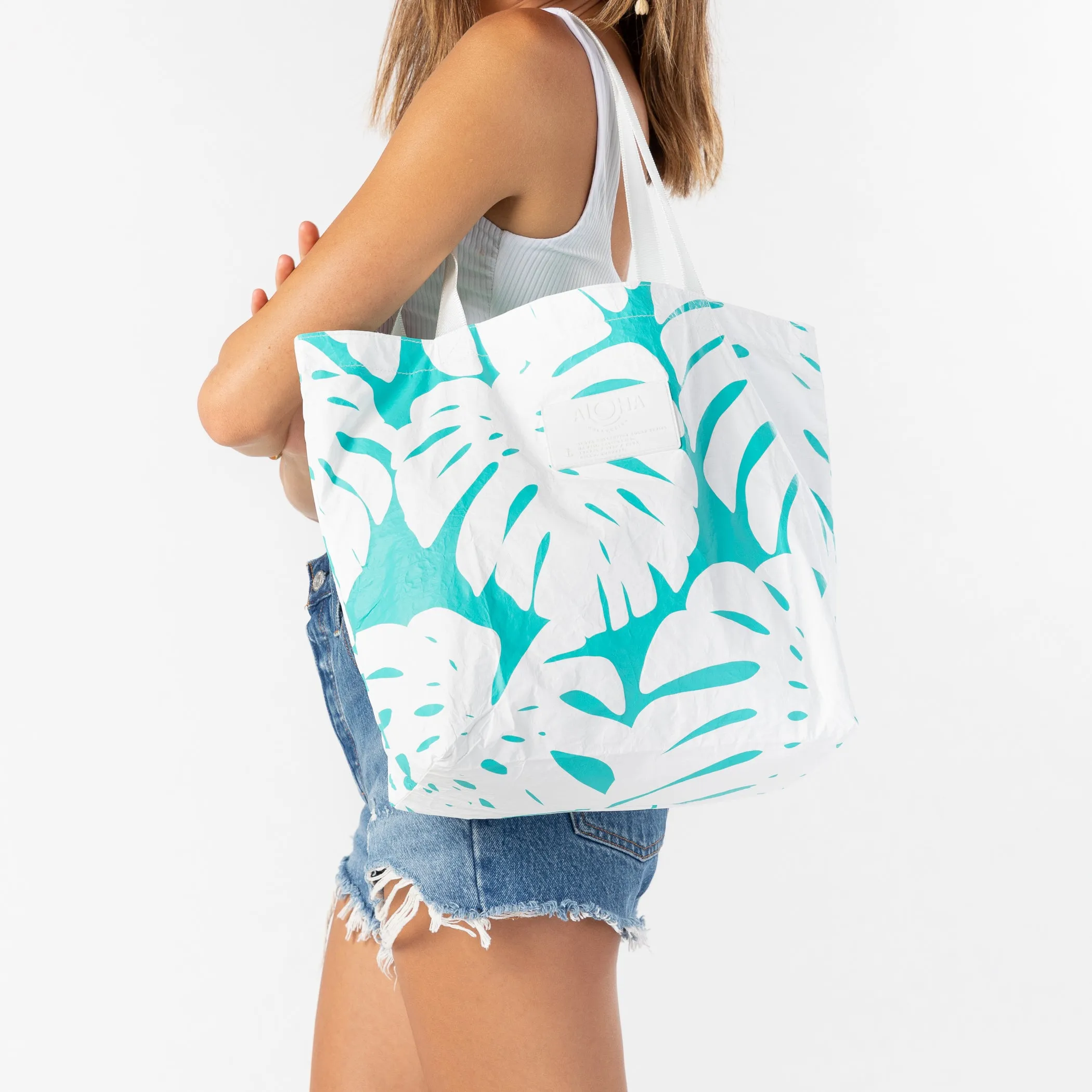 Manoa Reversible Tote / Ocean