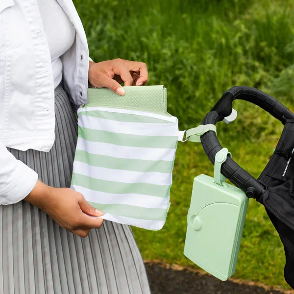 on-the-go changing mat & bag