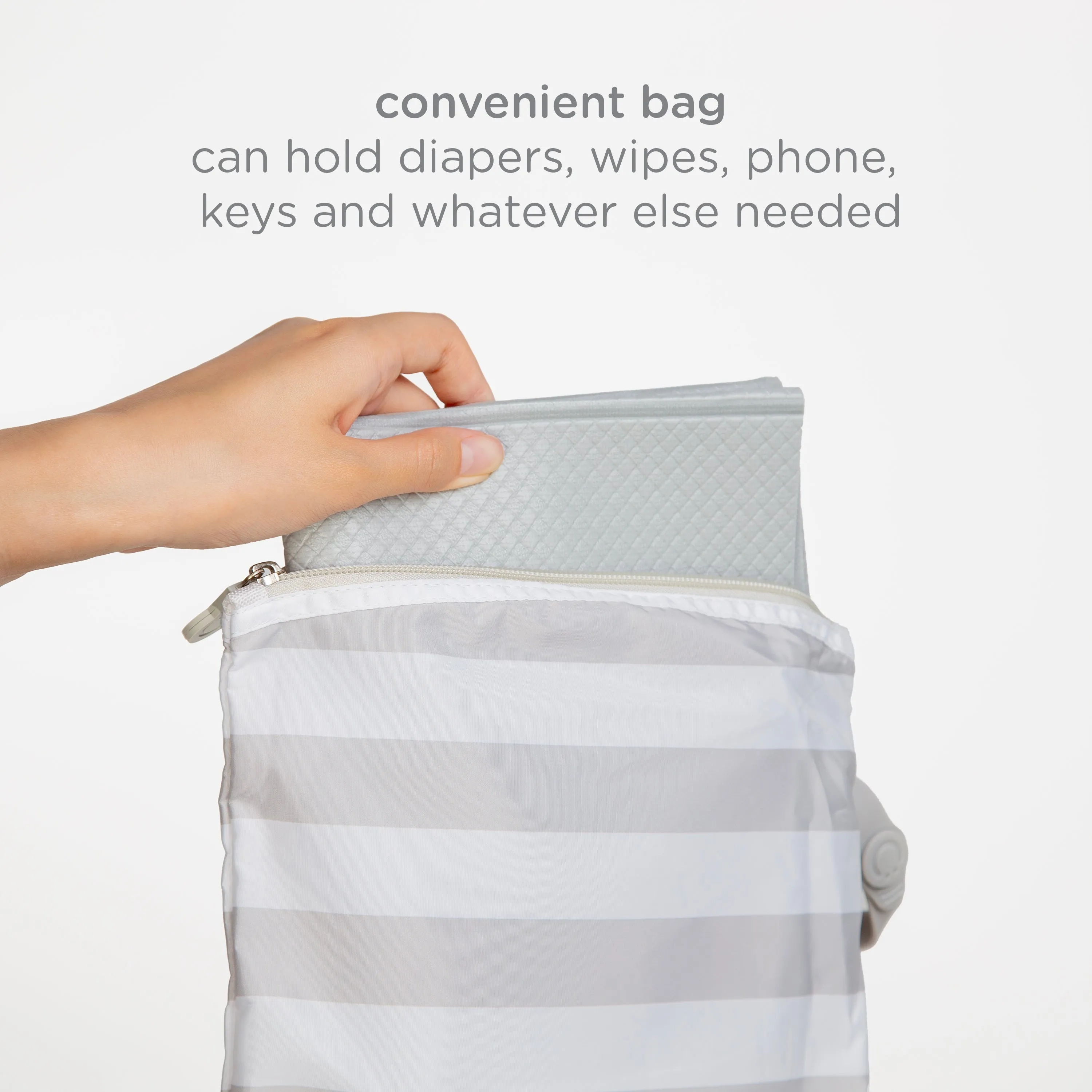 on-the-go changing mat & bag