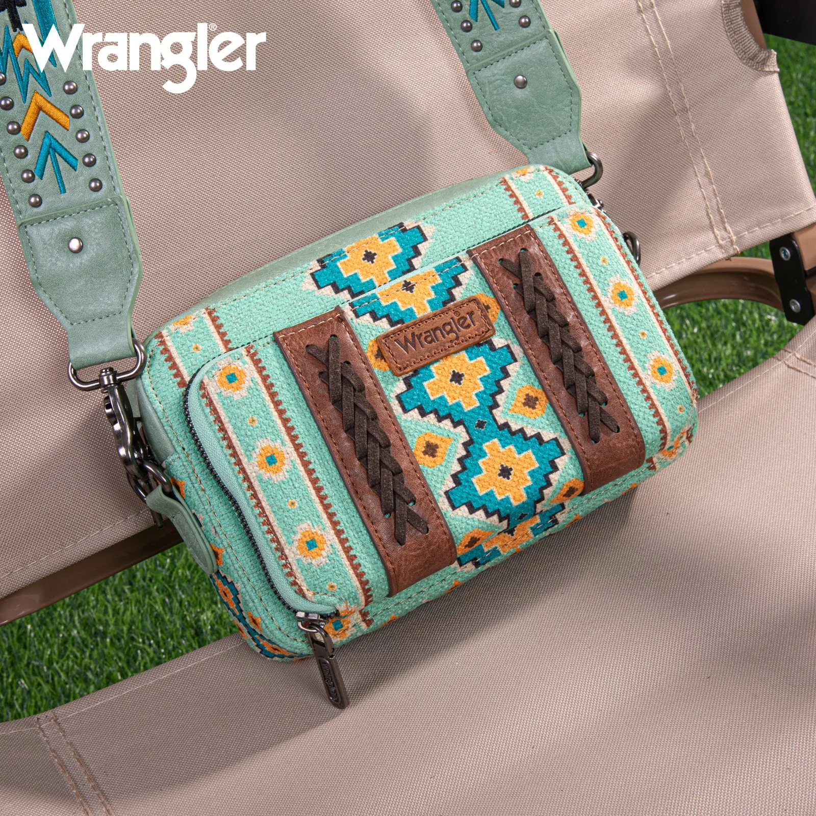 WG2207-3003  Wrangler Aztec Printed Crossbody Purse With Wallet Compartment - Green